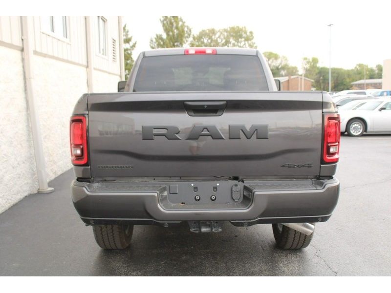 2026 Ram 2500 Big Horn photo 4