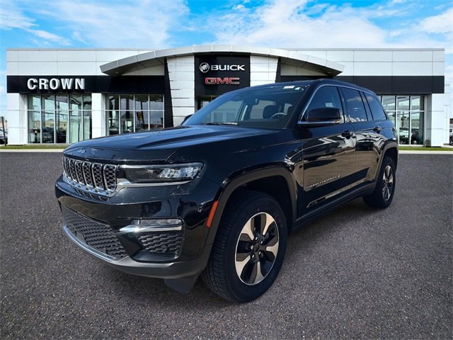 2022 Jeep Grand Cherokee 4xe's photo