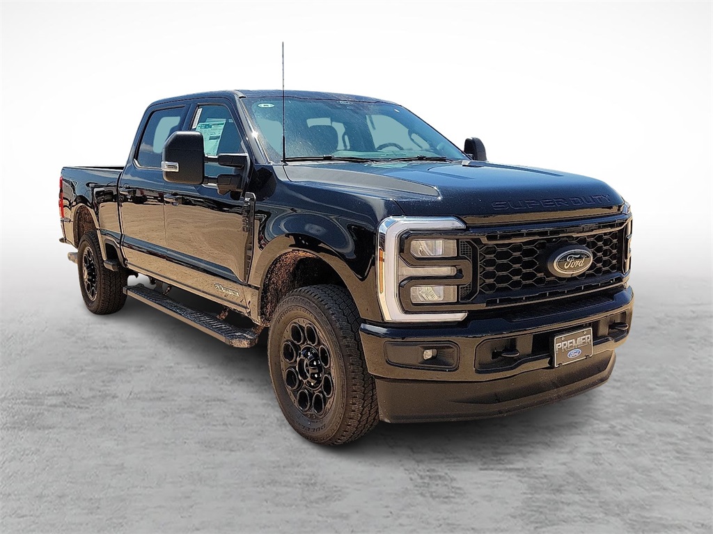 2025 Ford F-250 Super Duty XLT's photo