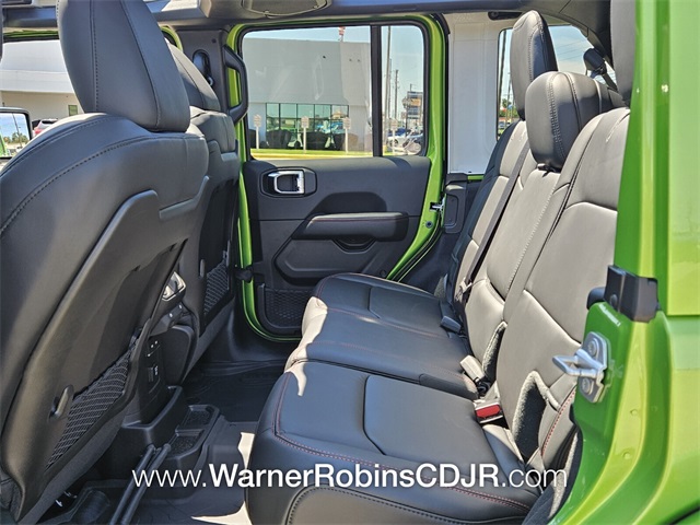 2025 Jeep Wrangler Rubicon photo 6