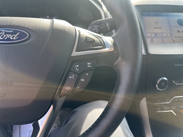 2019 Ford Edge SEL photo 34