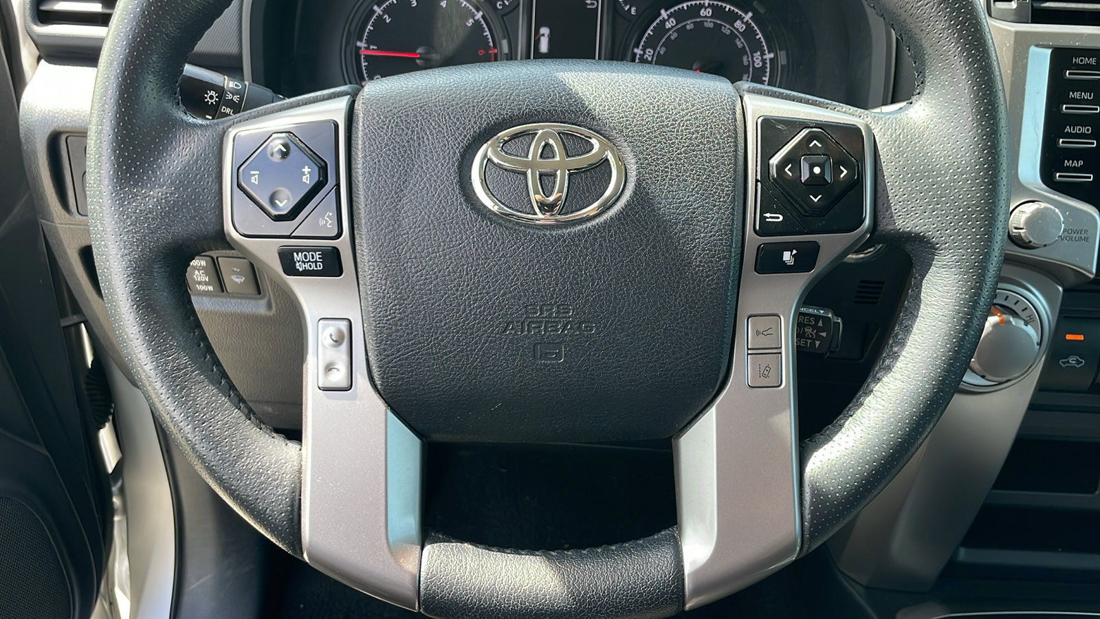 2023 Toyota 4Runner SR5 photo 16
