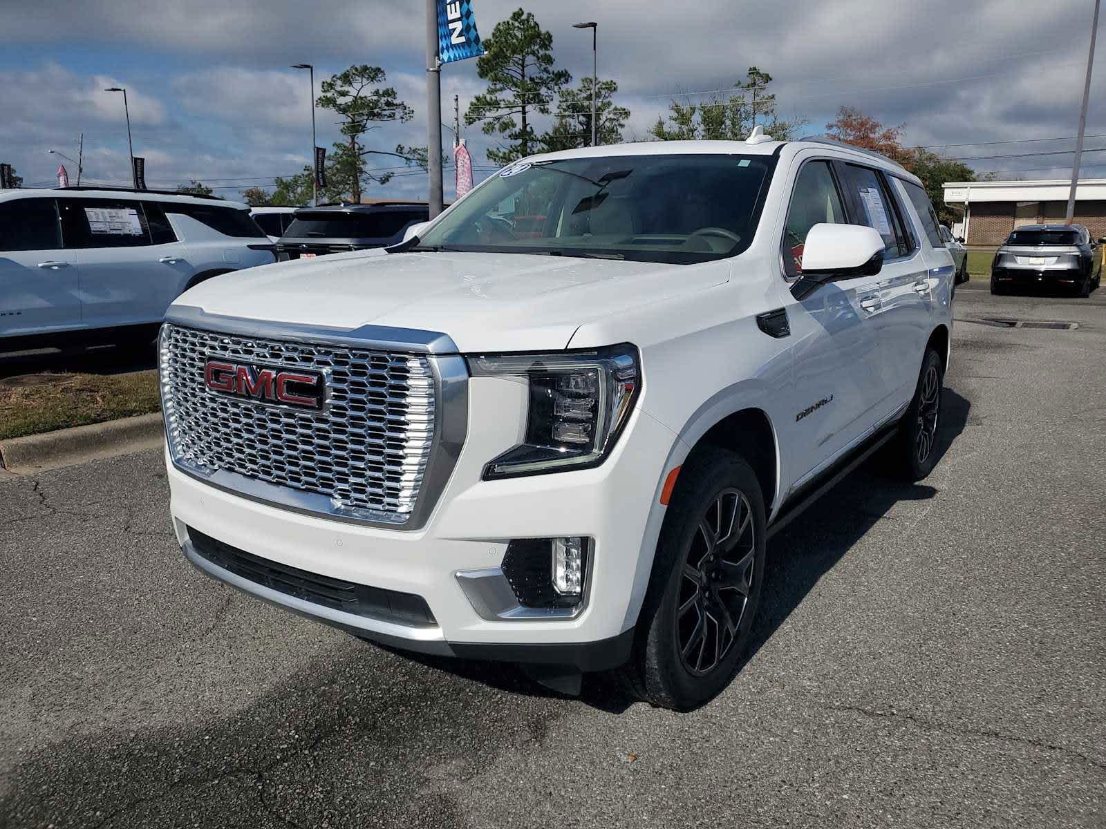 2024 GMC Yukon Denali's photo