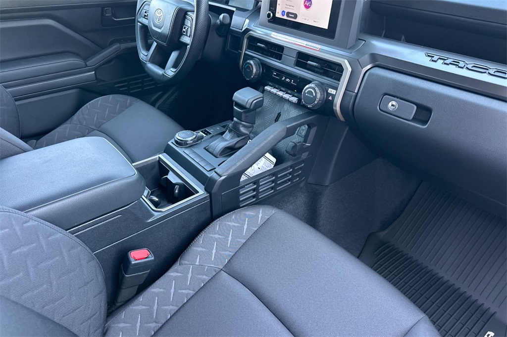 2025 Toyota Tacoma SR5 4x4 Double Cab photo 15