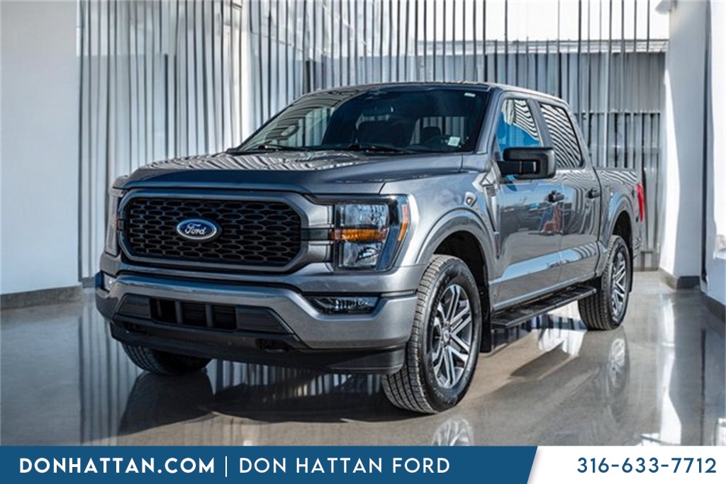 2023 Ford F-150 XL's photo