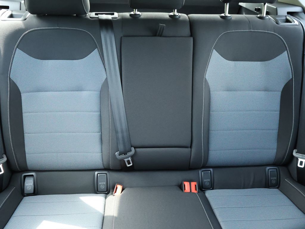 2025 Volkswagen Taos S photo 11
