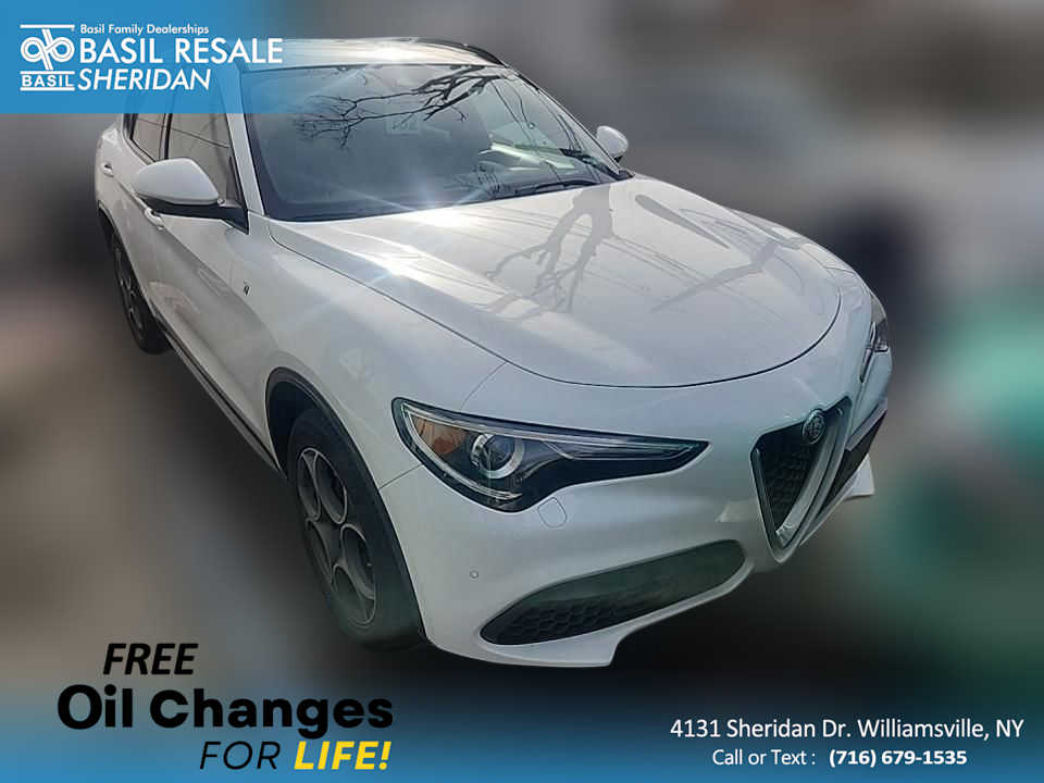 2022 Alfa Romeo Stelvio Ti's photo