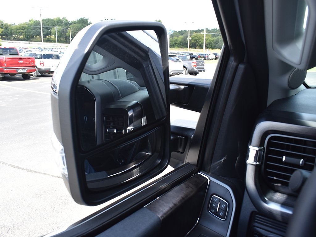 2026 Ford F-250 Lariat photo 33