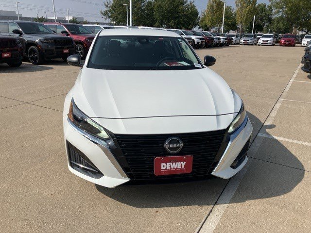 2024 Nissan Altima 2.5 S photo 2