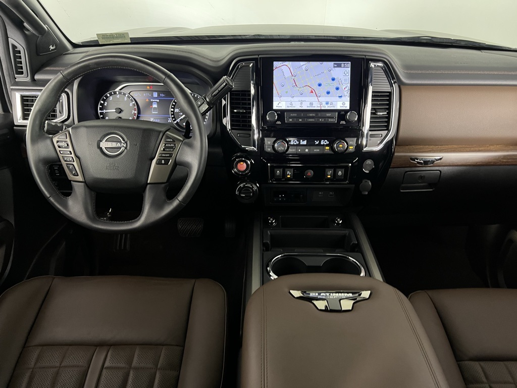 2023 Nissan Titan Platinum Reserve photo 10