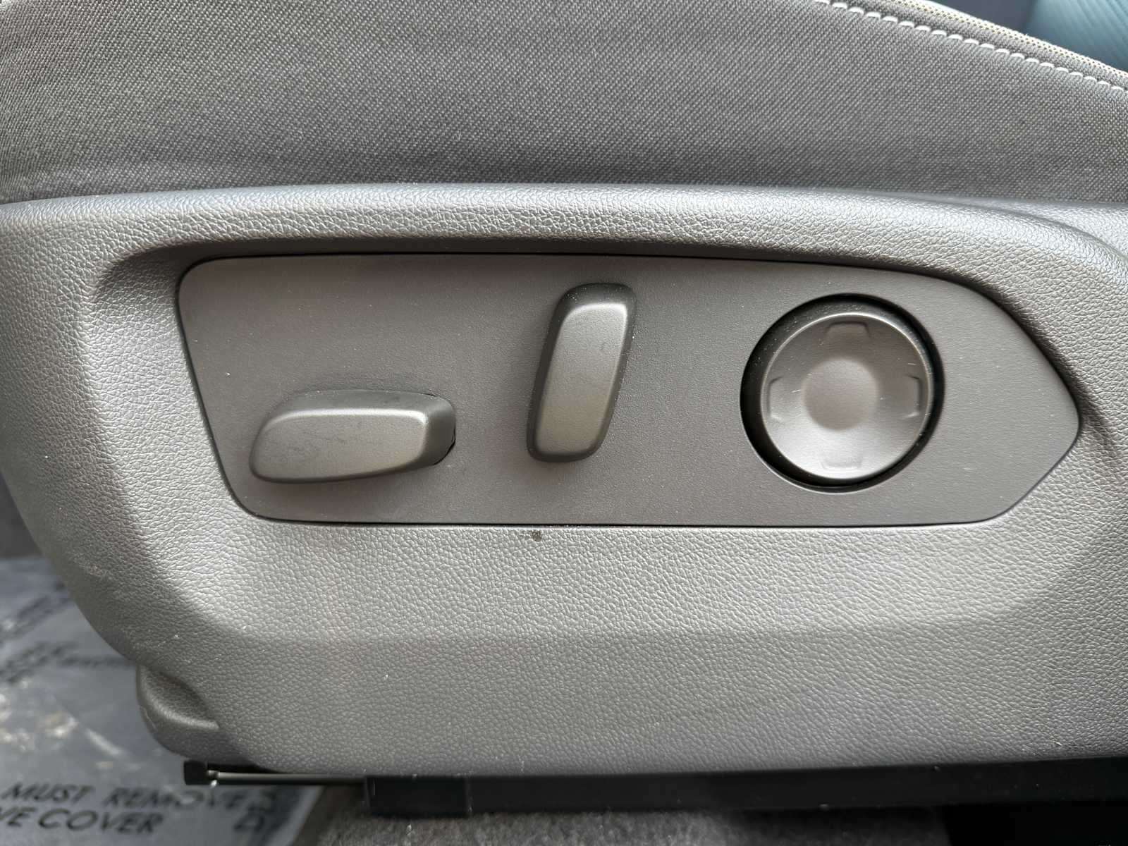 2025 Buick Envision Sport Touring photo 17