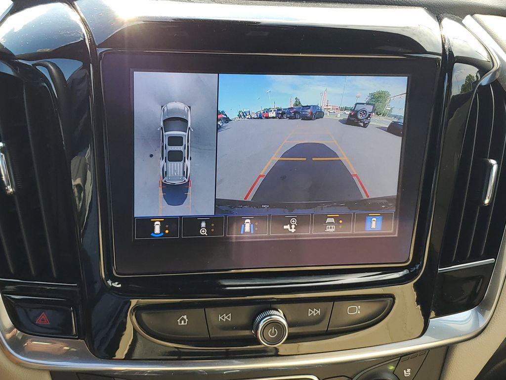 2023 Chevrolet Traverse Premier photo 23