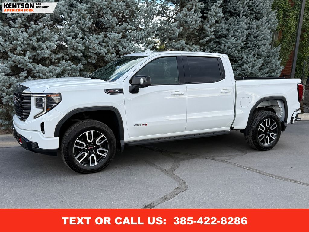 2022 GMC Sierra 1500 AT4's photo