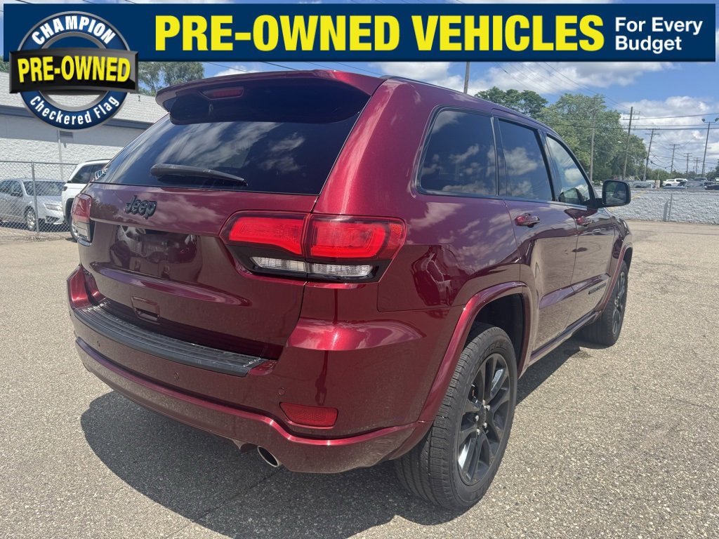 2021 Jeep Grand Cherokee Laredo X photo 4