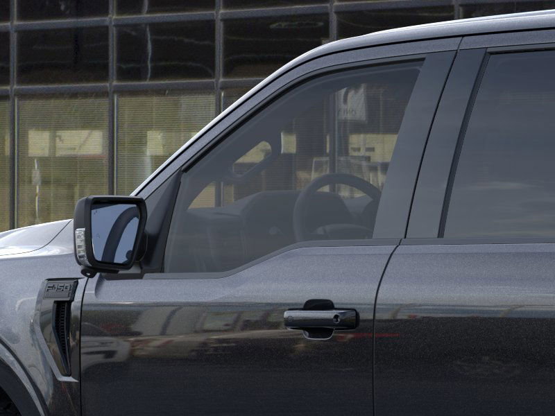 2025 Ford F-150 XLT photo 18