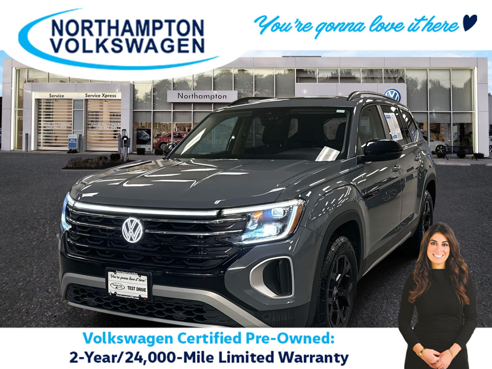 2025 Volkswagen Atlas Atlas Peak Edition's photo