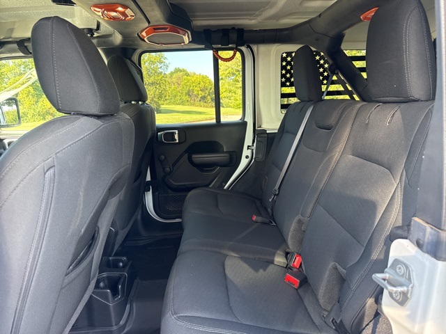 2021 Jeep Wrangler Unlimited Willys photo 13