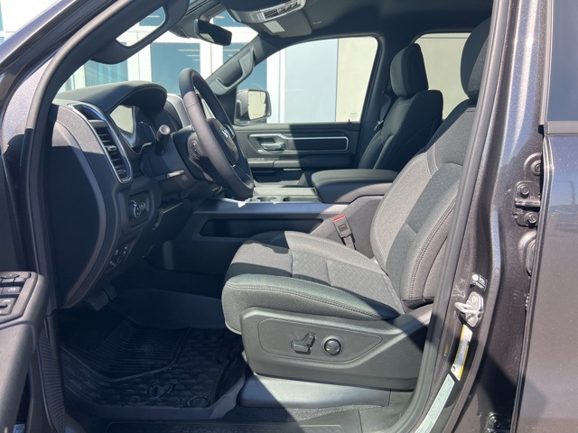 2025 Ram 1500 Big Horn Lone Star photo 6