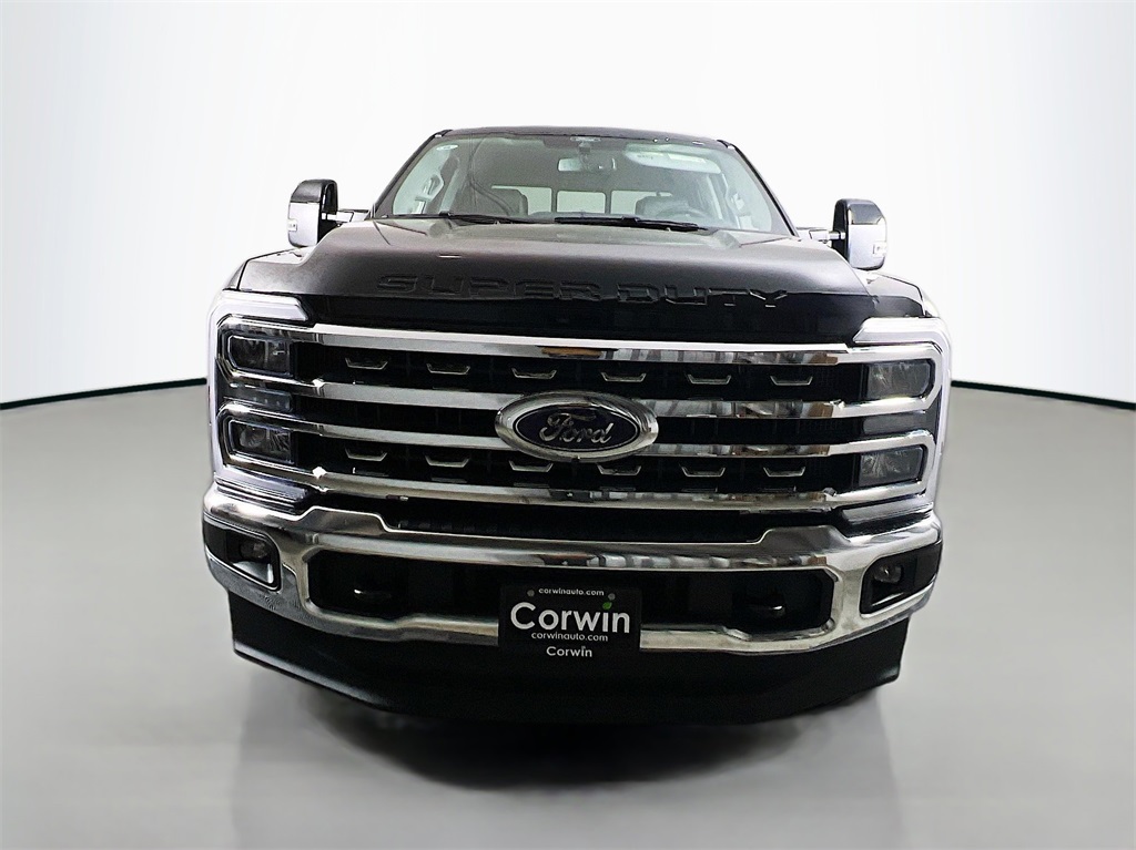 2025 Ford F-350 Lariat photo 4