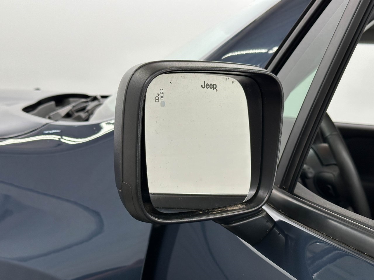 2022 Jeep Renegade Latitude photo 24
