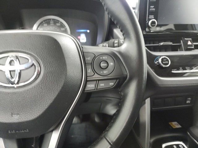 2022 Toyota Corolla Cross LE photo 21