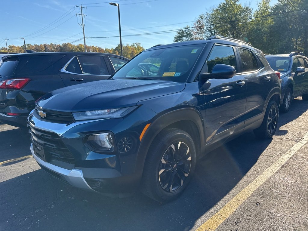 2021 Chevrolet Trailblazer LT photo 3