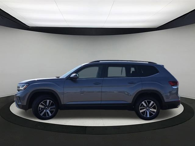 2022 Volkswagen Atlas SE photo 3