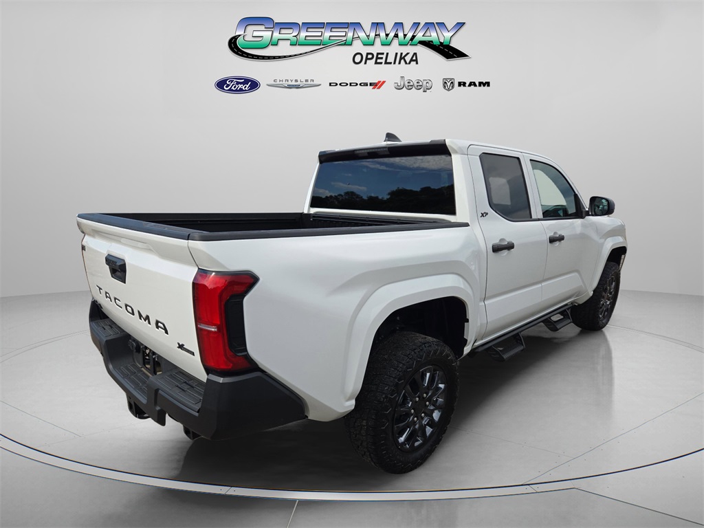 2024 Toyota Tacoma SR photo 4