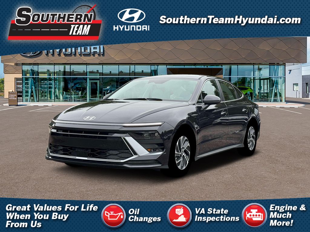 2026 Hyundai Sonata Hybrid Blue's photo