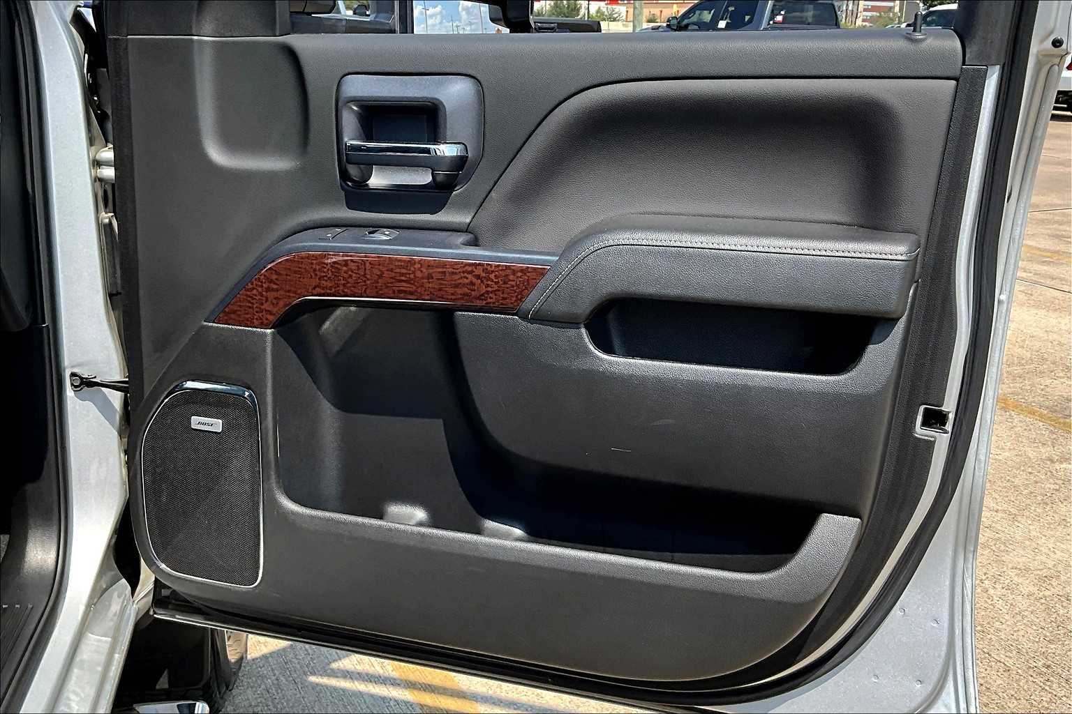 2019 Gmc Sierra HD SLT photo 21