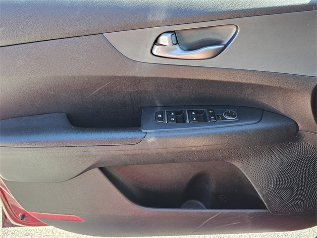 2021 Kia Forte LXS photo 26