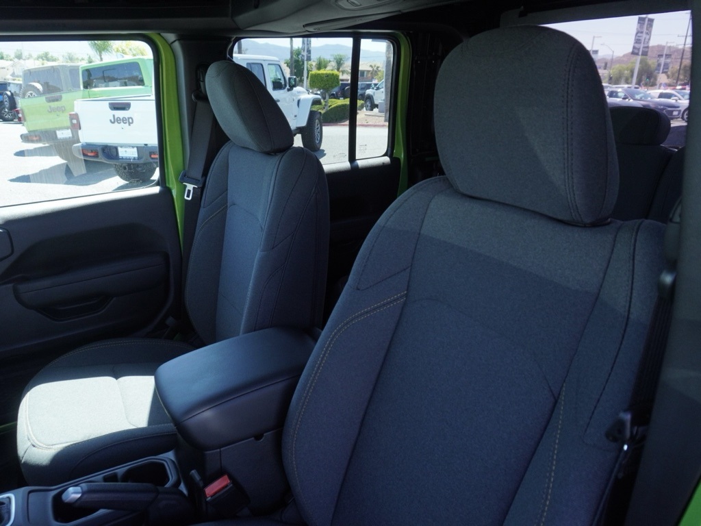 2025 Jeep Gladiator Sport photo 20