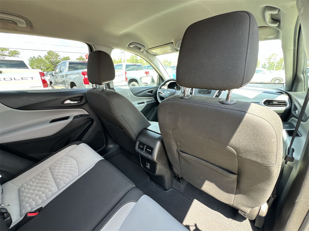 2019 Chevrolet Equinox LT photo 17
