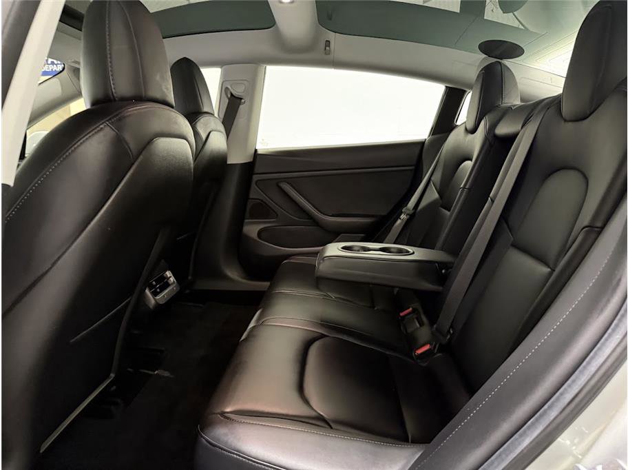 2018 Tesla Model 3 Long Range photo 14