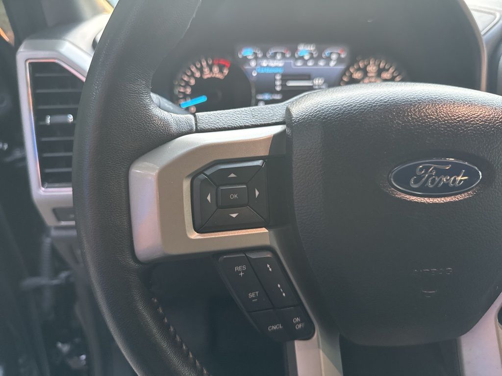 2019 Ford F-150 Lariat photo 9