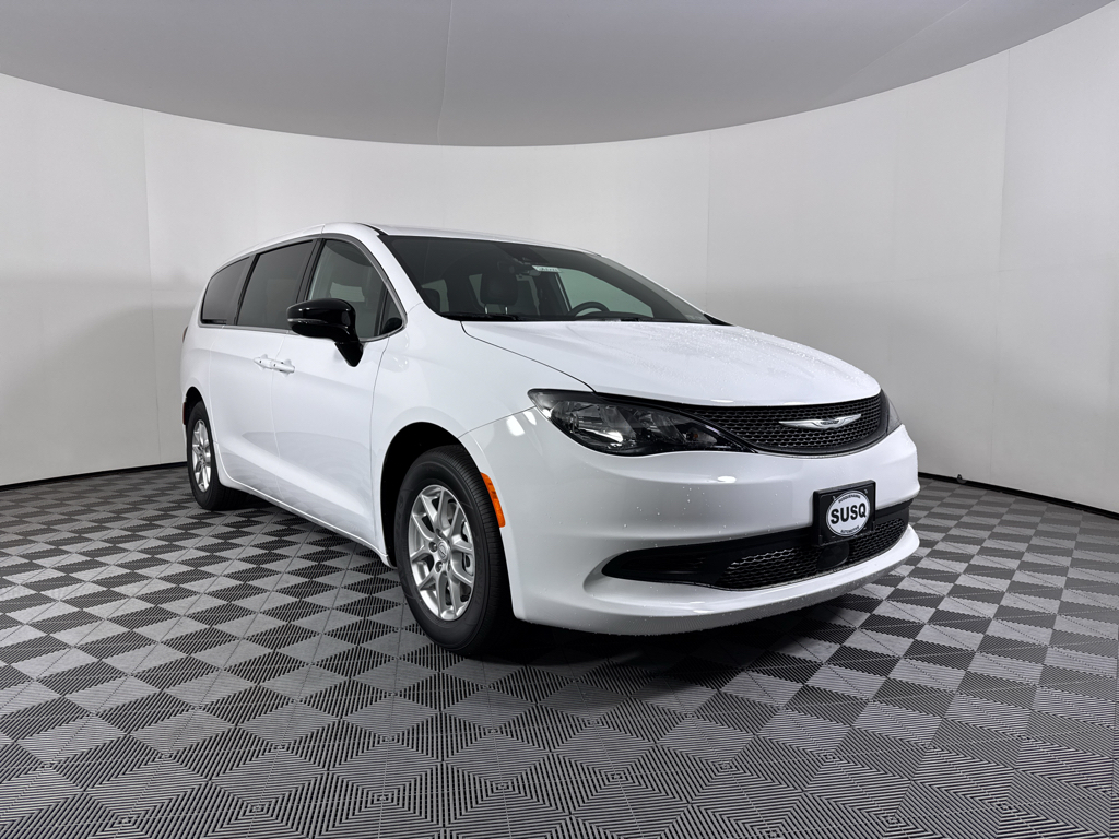 2026 Chrysler Voyager LX photo 16