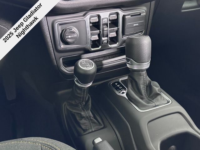 2025 Jeep Gladiator Sport photo 24