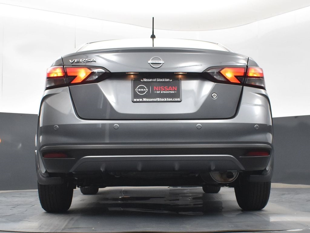2025 Nissan Versa 1.6 S photo 36
