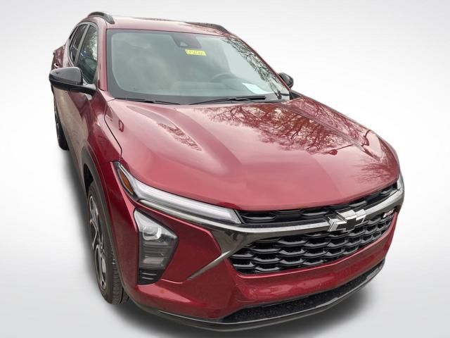 2025 Chevrolet Trax photo 3