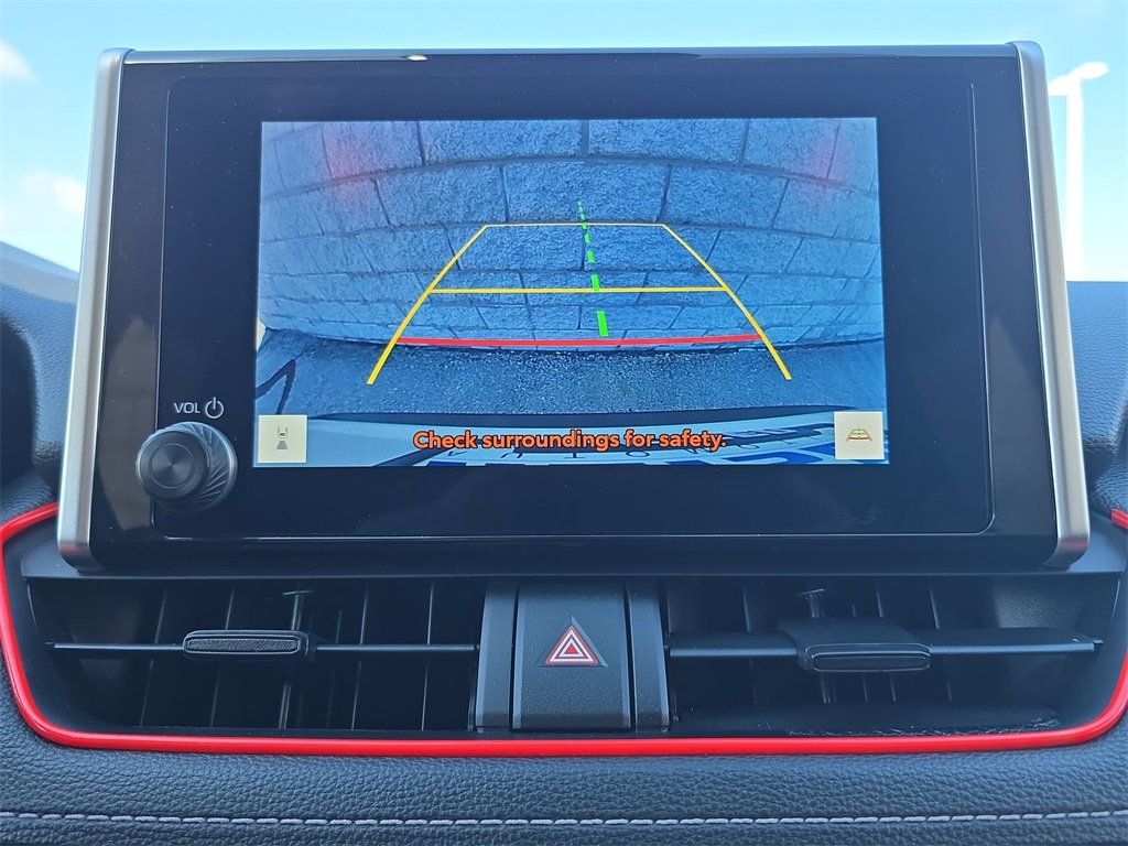 2024 Toyota RAV4 XLE photo 22