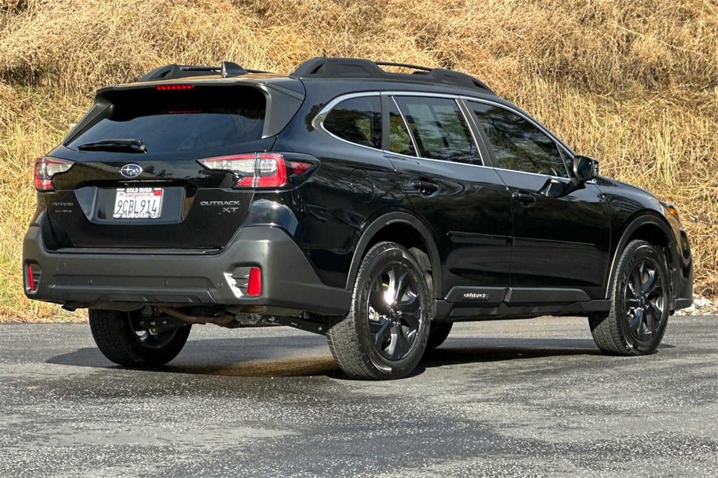 2022 Subaru Outback Onyx Edition XT photo 2