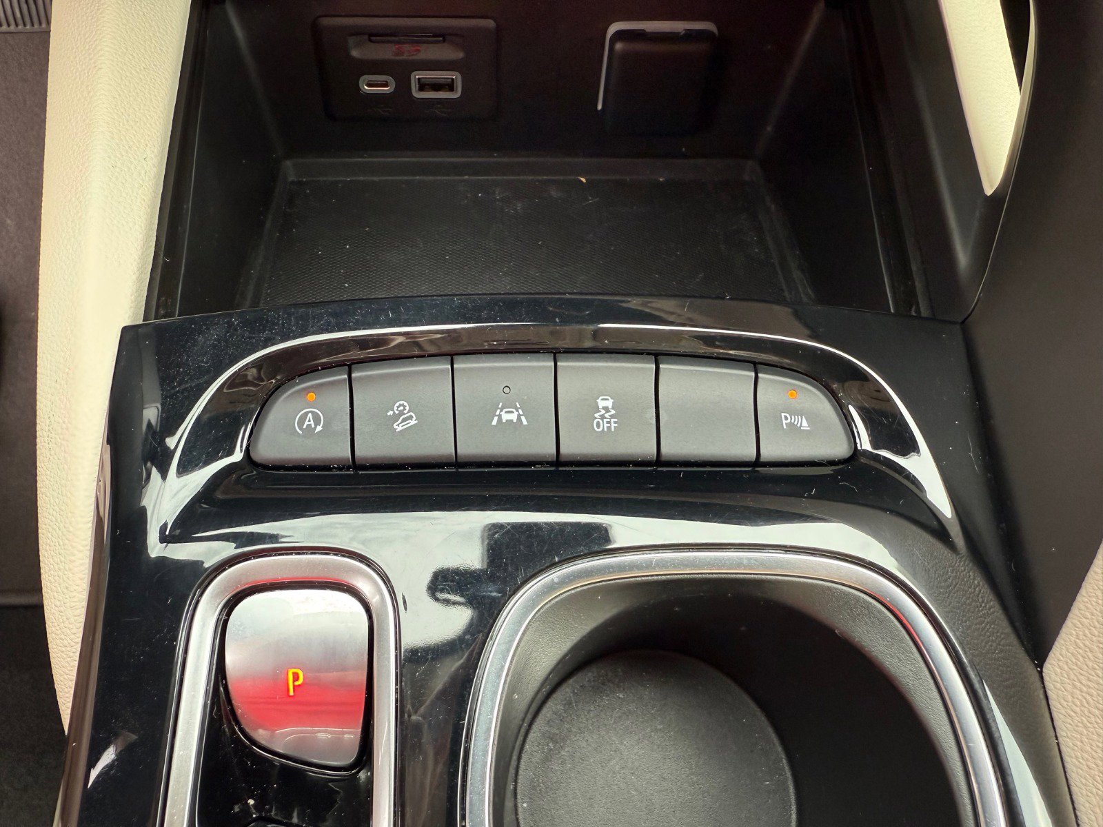 2021 Buick Envision Essence photo 23