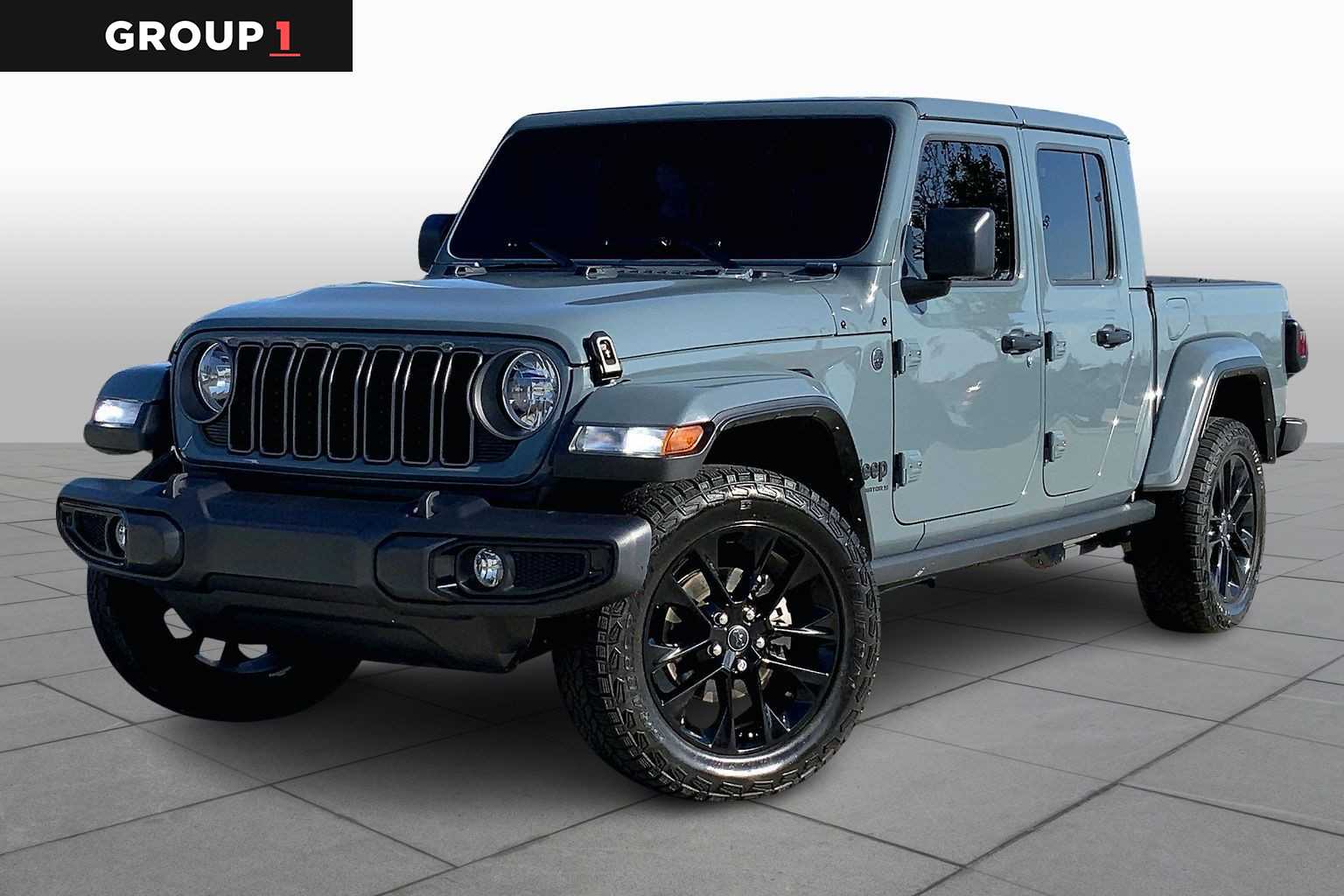 2025 Jeep Gladiator Nighthawk's photo