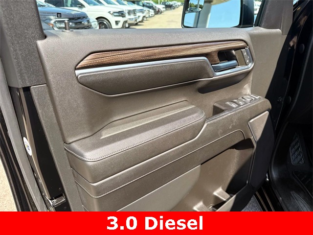 2023 Chevrolet Silverado 1500 RST photo 15