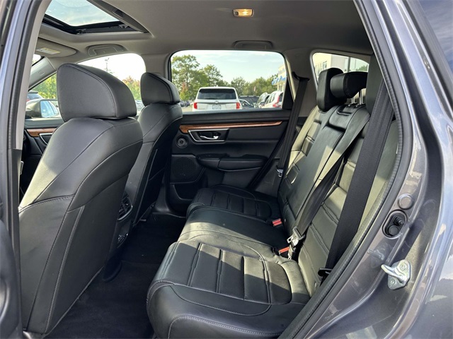 2022 Honda CR-V Hybrid Touring photo 8
