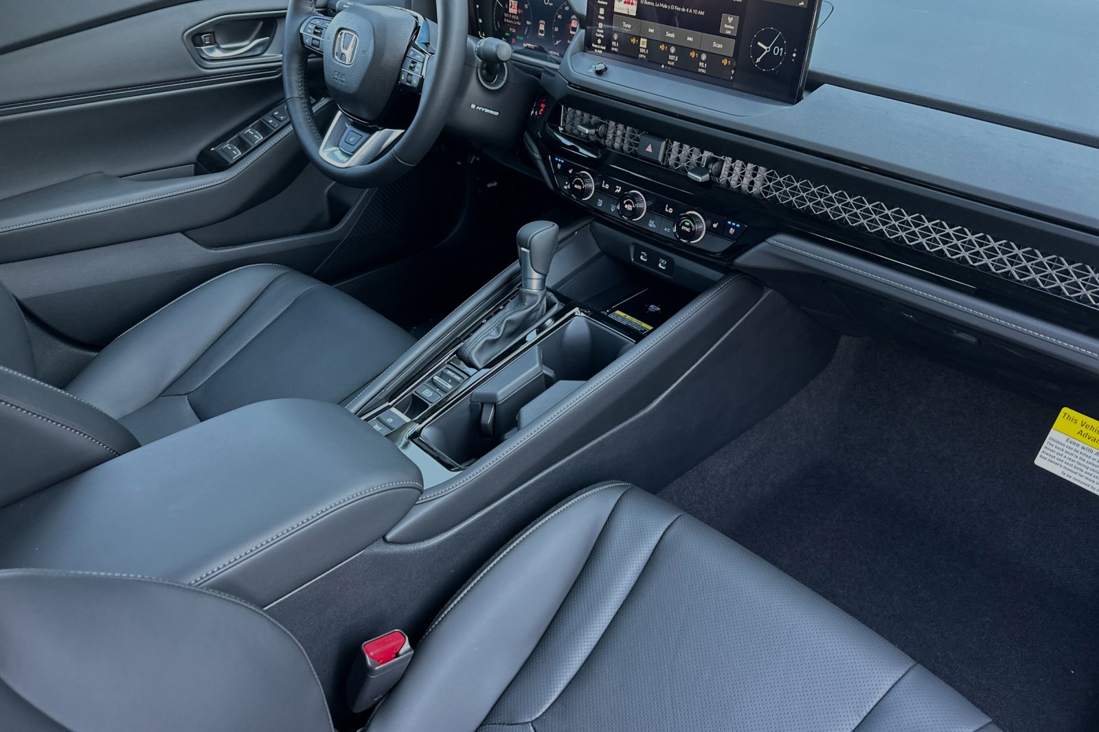 2025 Honda Accord Hybrid Touring photo 16