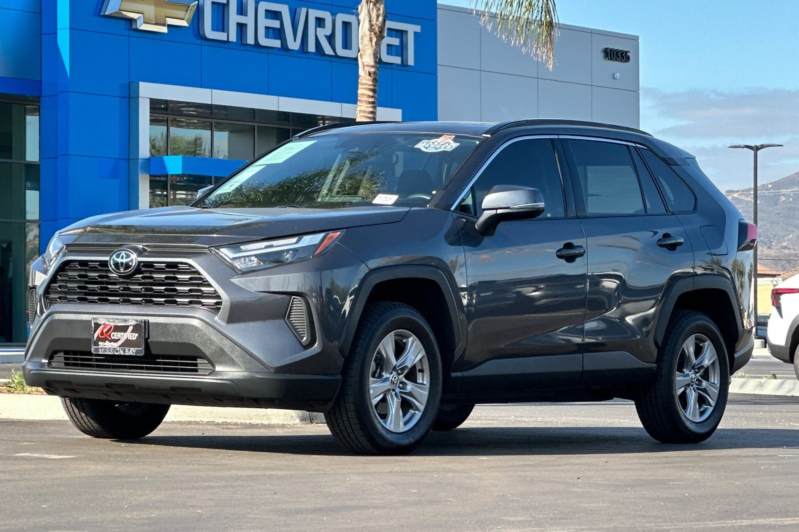 2022 Toyota RAV4 XLE photo 8