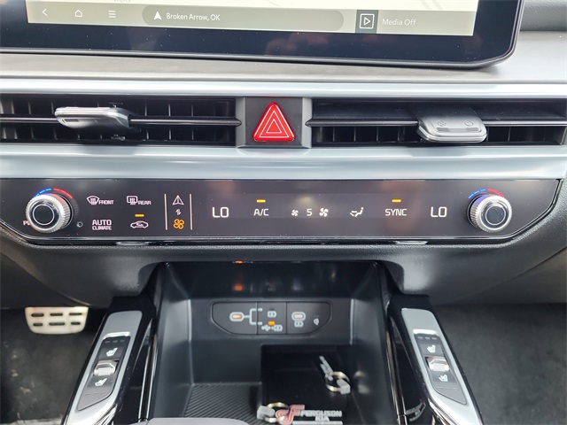 2026 Kia Sorento X-Line SX photo 21