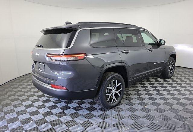 2025 Jeep Grand Cherokee Limited photo 4