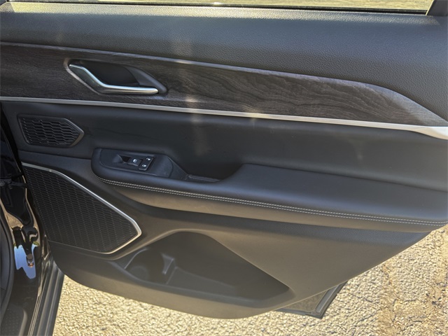 2022 Jeep Grand Cherokee Limited photo 14
